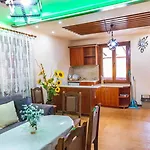 Villa Cozy Retreat In Cigov Chark *